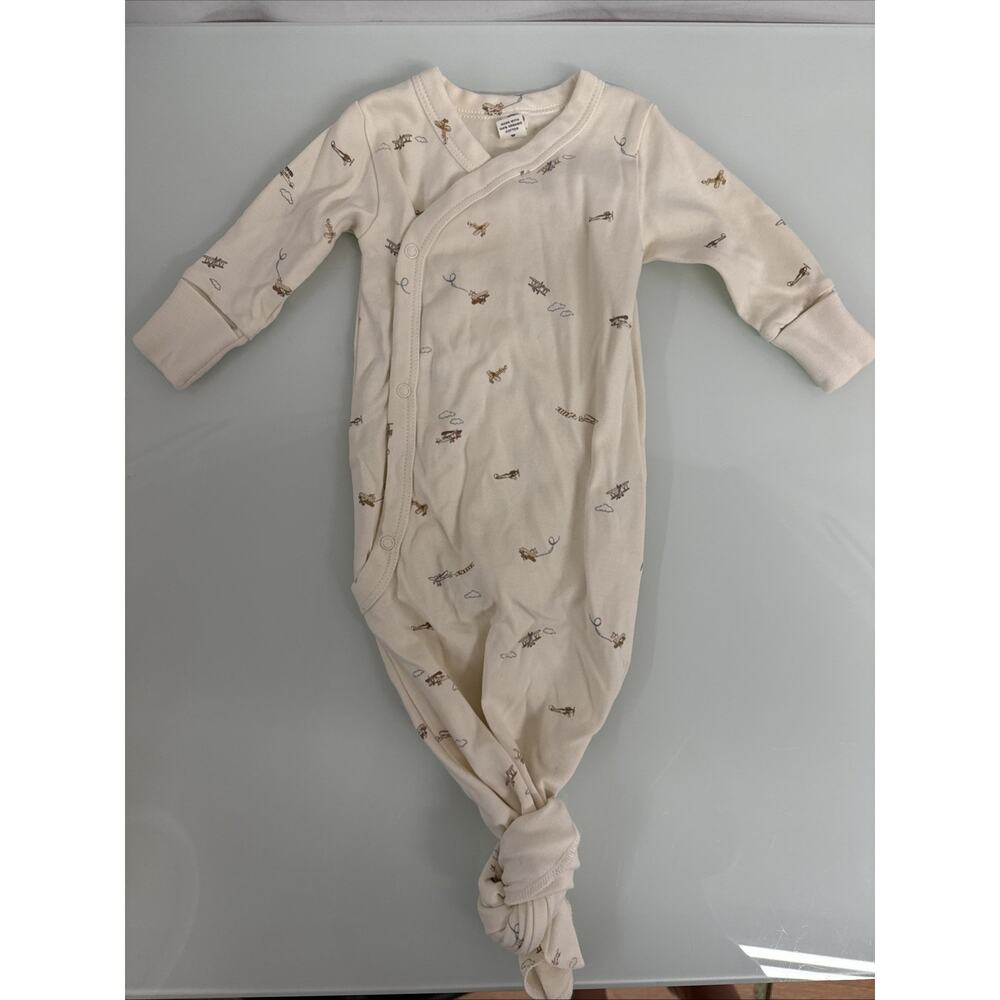 Colored Organics Newborn Knotted Gown Soft Long Sleeve Unisex NWOT Planes